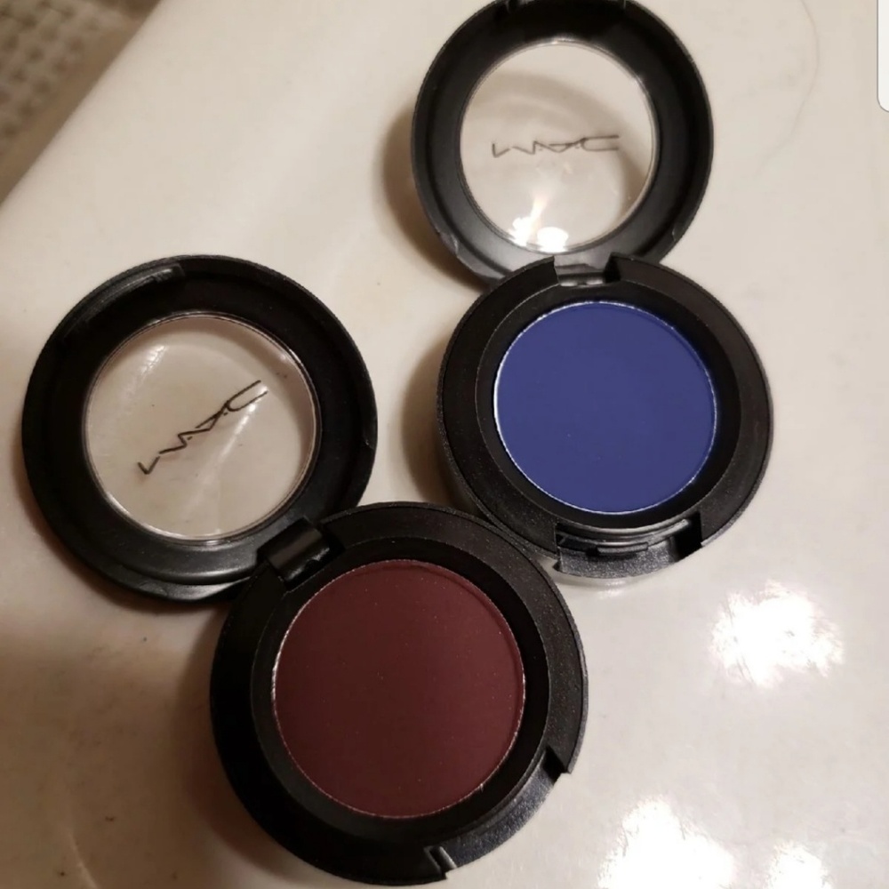 Mac eyeshadows
